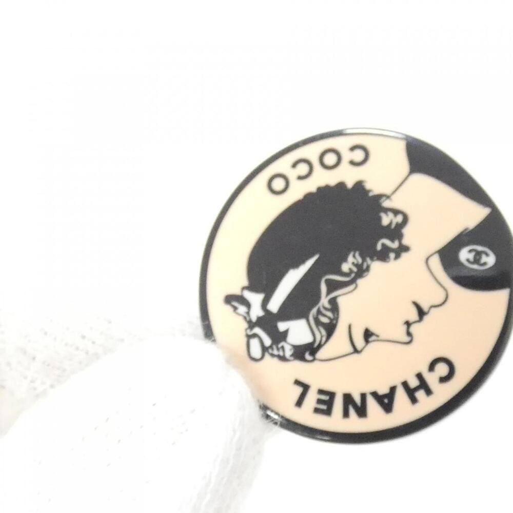 CHANEL Authentic Black Necklace - Picture 4 of 6